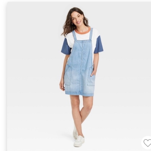 Universal Thread Dresses & Skirts - Universal threads denim jumper